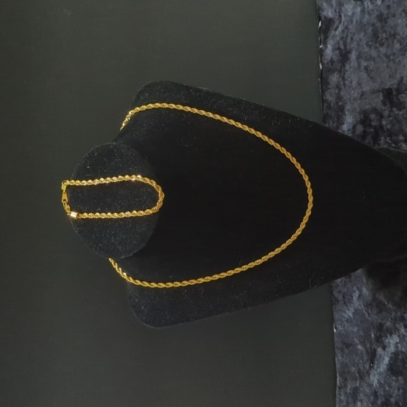 Koret Gold Tone Rope Chain Necklace & Bracelet Set - Picture 1 of 7